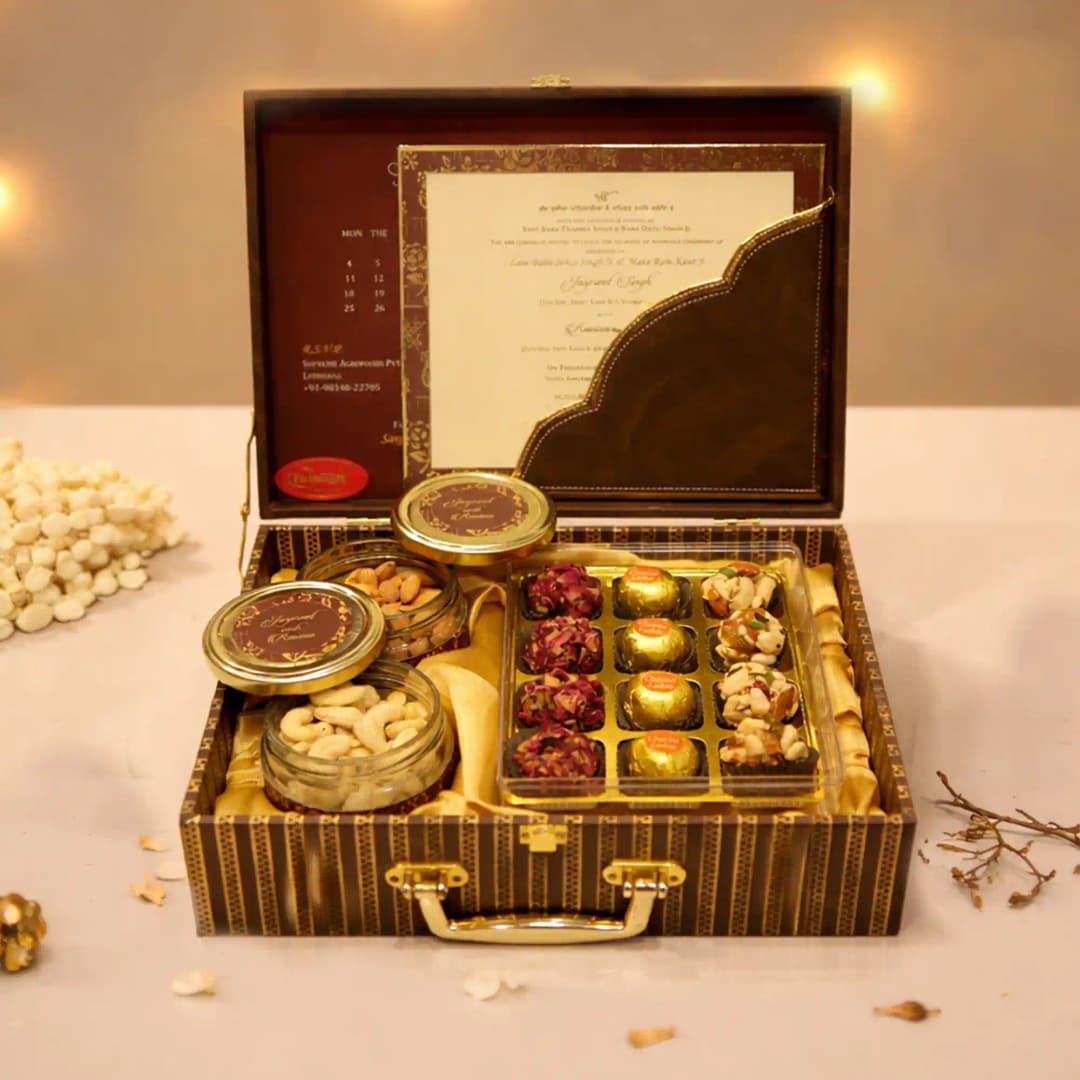 Minimalist Modern Card hover