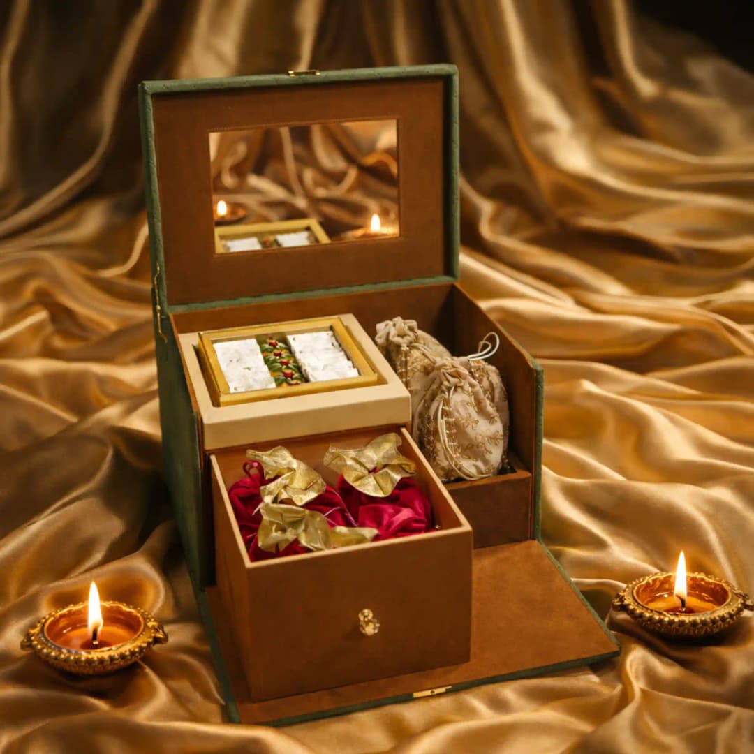 Heritage Wooden Box hover